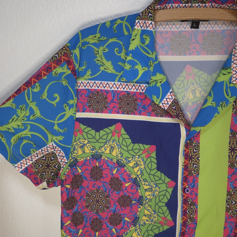 Mens Boohoo Size L Neon Green Blue Hawaiian Paisley T Shirt Short Sleeves Button - Picture 3 of 15